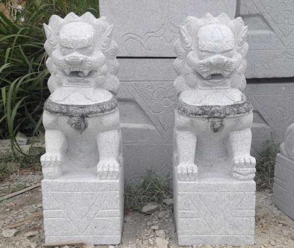 花岗岩石狮子