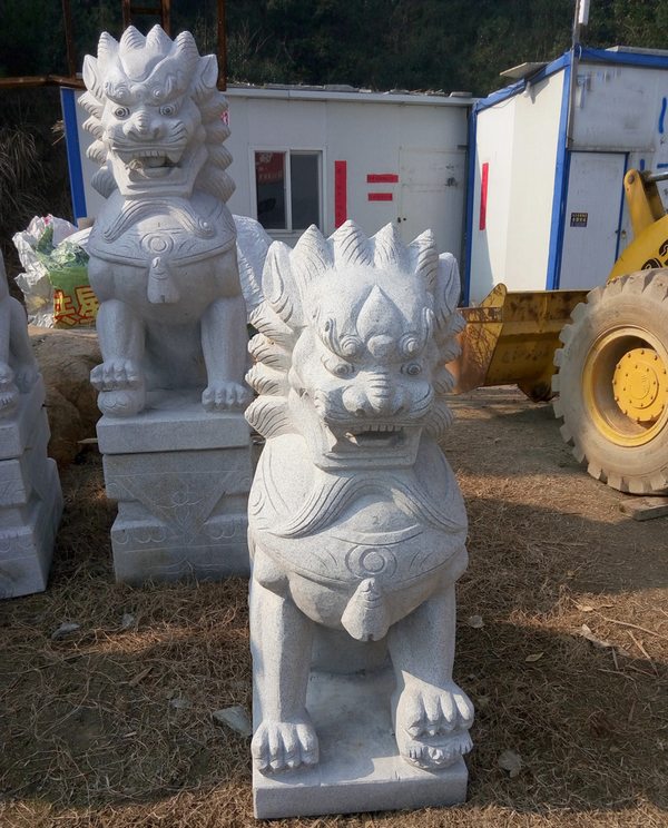 花岗岩石狮子
